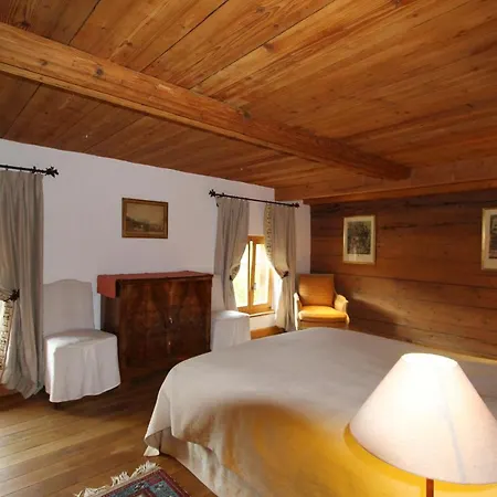 Herbelands Est Apartment *