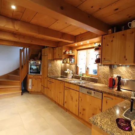Herbelands Est Apartment Rougemont